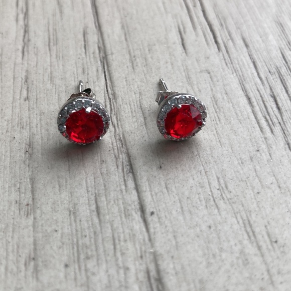 Sterling earrings with red stones. - Picture 5 of 6